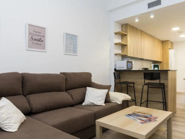 Room in shared apartment in Zaragoza