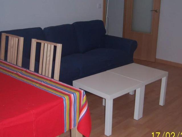 Room in shared apartment in Zaragoza
