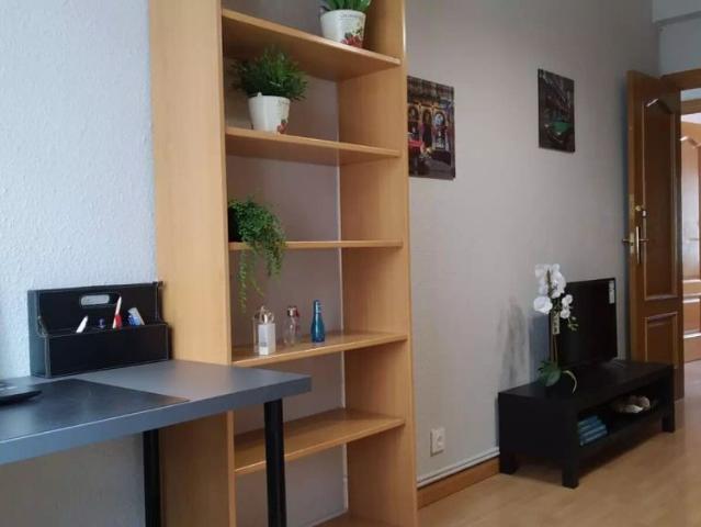 Room in shared apartment in Zaragoza