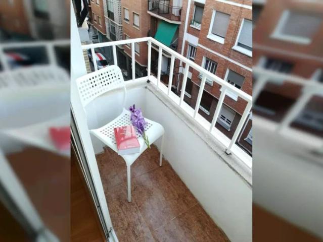 Room in shared apartment in Zaragoza