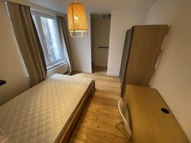 Room in shared flat for rent in Anneessens, Brussels
