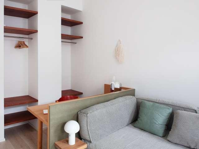 Room in shared flat for rent in Berckmans Hôtel des Monnaies