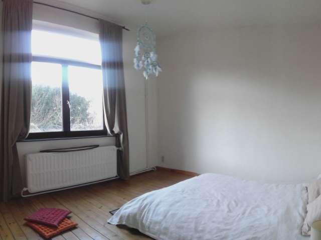 Room in shared flat for rent in Georges Henri, Brussels