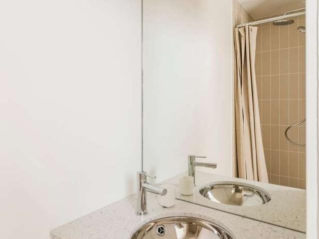 Room in shared flat for rent in Porte de Hal, Brussels