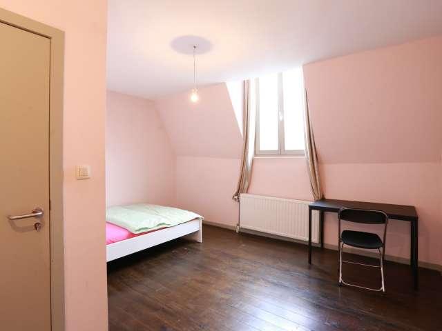 Room in shared flat for rent in Stalingrad, Brussels
