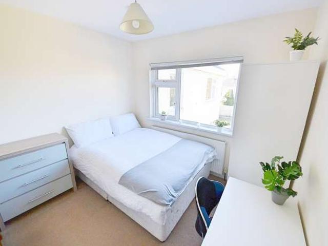 Room in shared flat for rent in Southside, Dublin