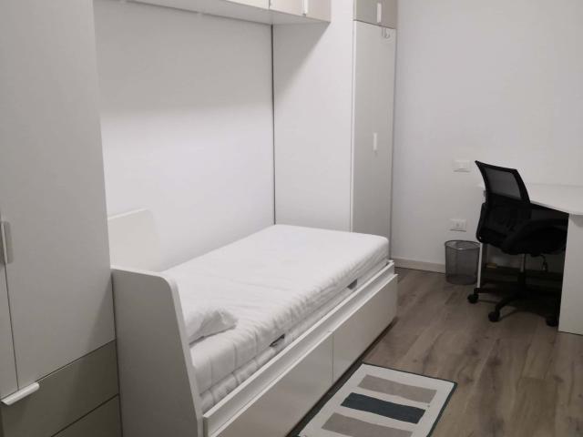 Room in Via Vecchia, Padova for 165 m² with 4 bedrooms