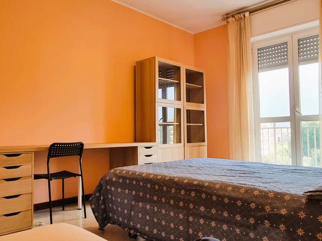 Room in Via Appennini, Milano for 86 m² with 3 bedrooms