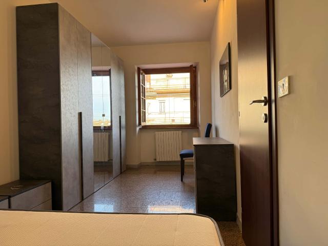 Room in Via Argusto, Roma for 300 m² with 5 bedrooms