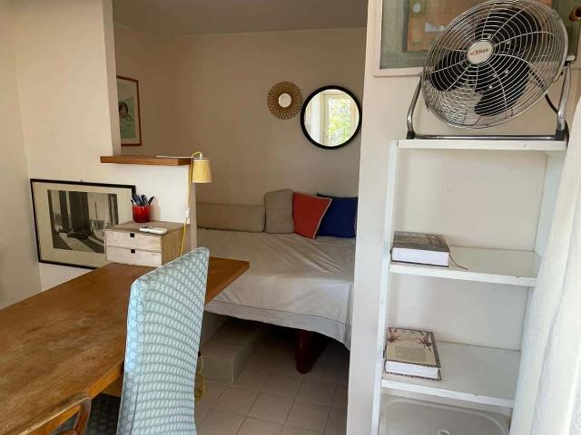 Room in Via Carlo Pisacane, Roma for 120 m² with 4 bedrooms