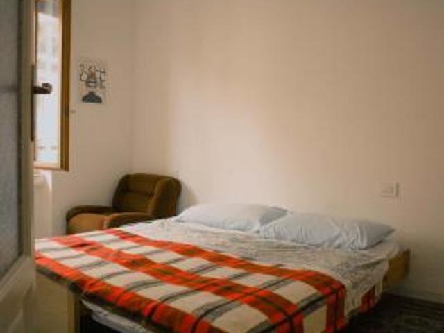 Room in Via Francesco Ingegnoli, Milano for 62 m with 2 bedrooms