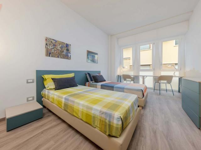 Room in Via Malpaga, Trento for 87 m² with 4 bedrooms