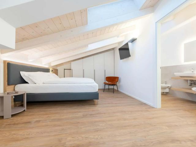 Room in Via San Giovanni, Trento for 78 m² with 2 bedrooms