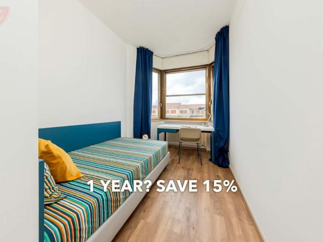 Room in Viale Cavour, Ferrara for 185 m² with 9 bedrooms