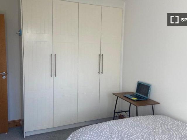 Room in 2 bedroom apartment for rent in Dublin
