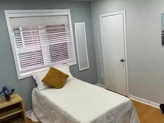Room in 4 Bed 2 Bath Bedroom D