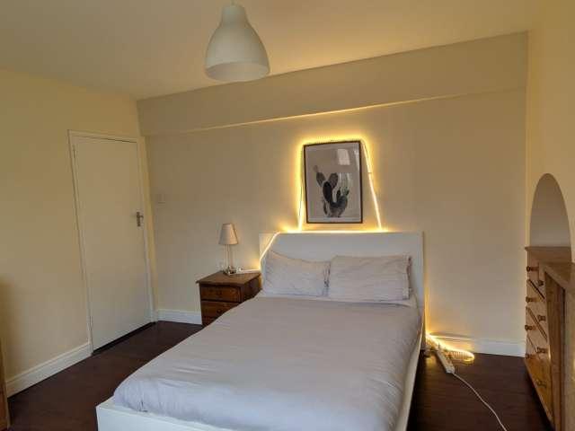 Room in 4 bedroom shared flat for rent, Ballymun, Dublin