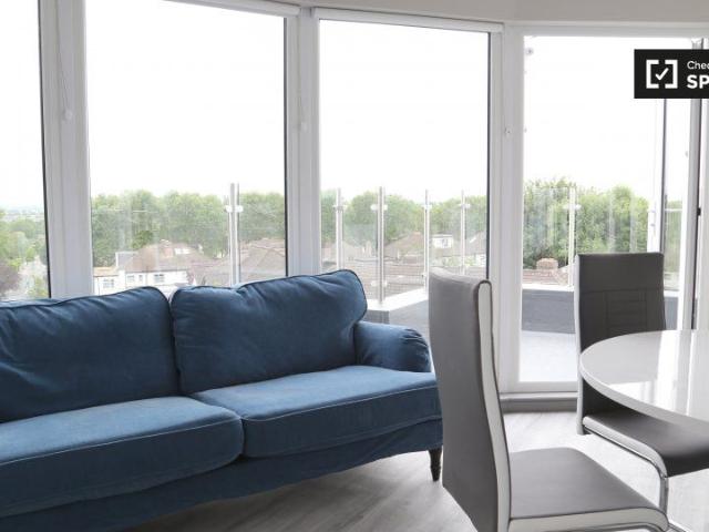 Room in 5 bedroom apartment for rent in Whitehall, Dublin