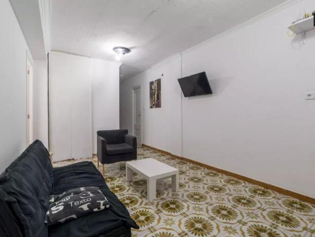 Room in 5 bedroom apartment in Benimaclet, Valencia