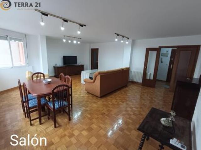 Room Jaén Gran eje