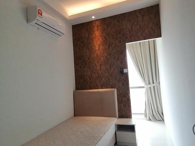 Room Plus DM1601R4