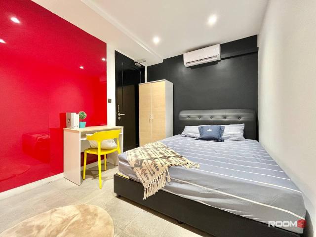 Room Rent Near LRT Room Rent At Townhouse Style Condo ! Near Ikea Cheras