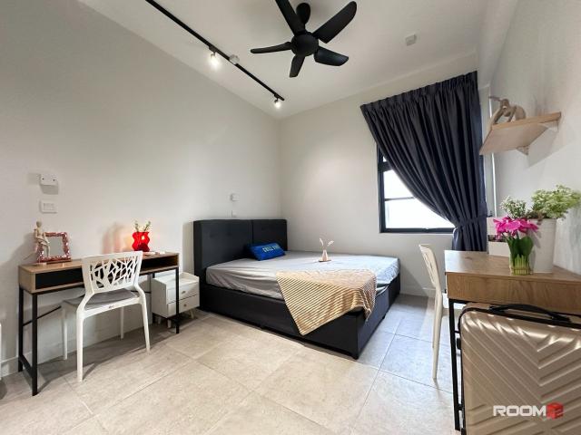 Room Rent @ Union Suites ‼️ Master Room ‼️️ Fully Furnished ️