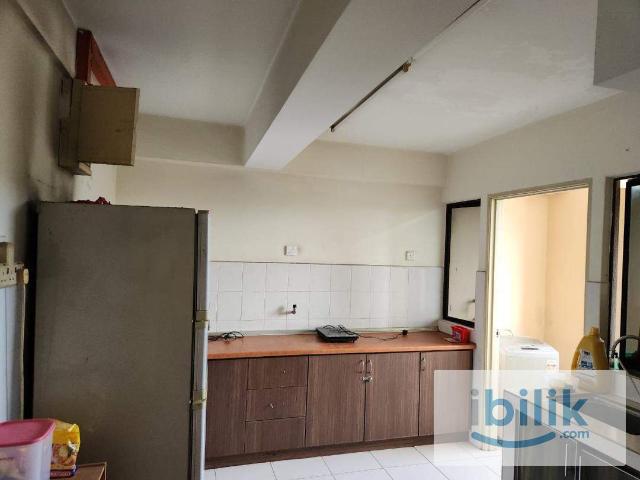 Room rental at putra villa condominium taman melati