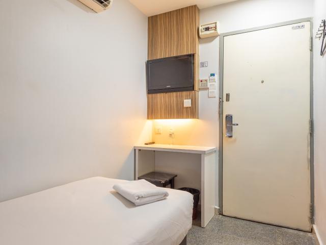 Room Rental in SS15 withZero Deposit near Subang Parade, UOA Business Park