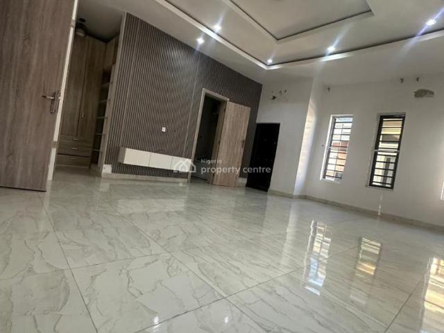 Room Shared Apartment In A Duplex