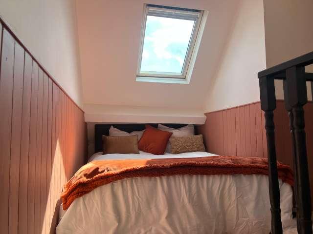 Room shared for rent in Roodebeek, Brussels