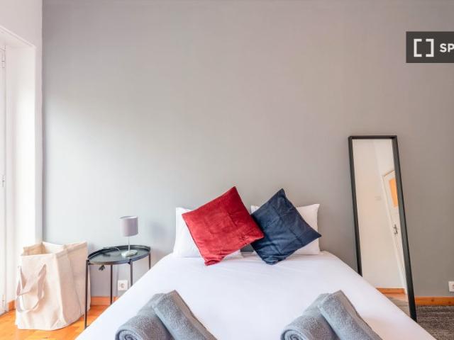room_shared lisbon