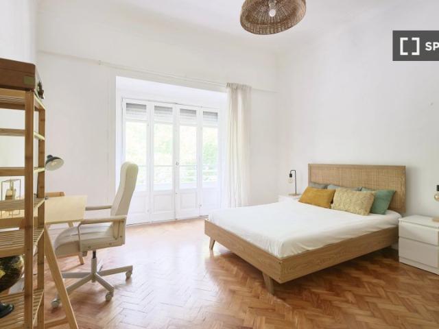 Quarto em apartamento partilhado de 10 quartos para alugar em Lisboa