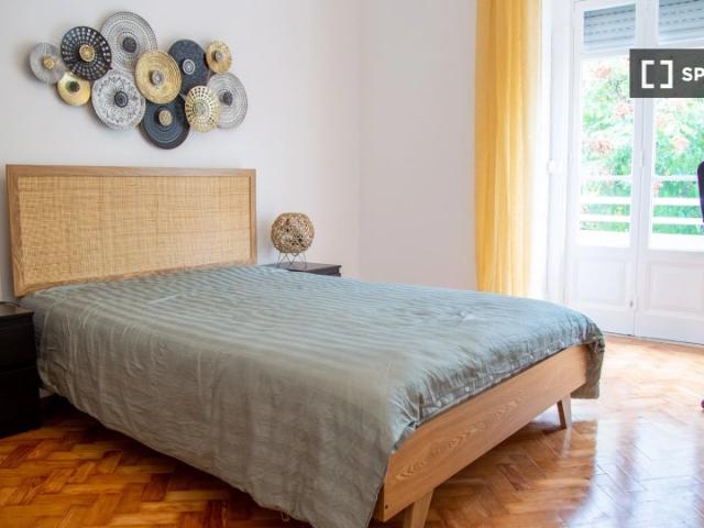 Quarto em apartamento partilhado de 10 quartos para alugar em Lisboa