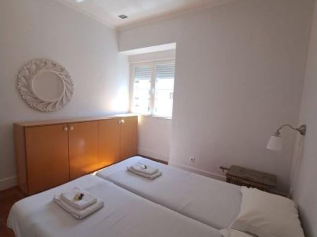 room_shared lisbon