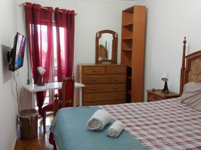 room_shared lisbon
