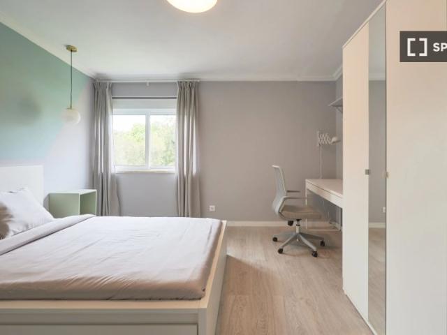 Quarto em apartamento partilhado para alugar em Lisboa