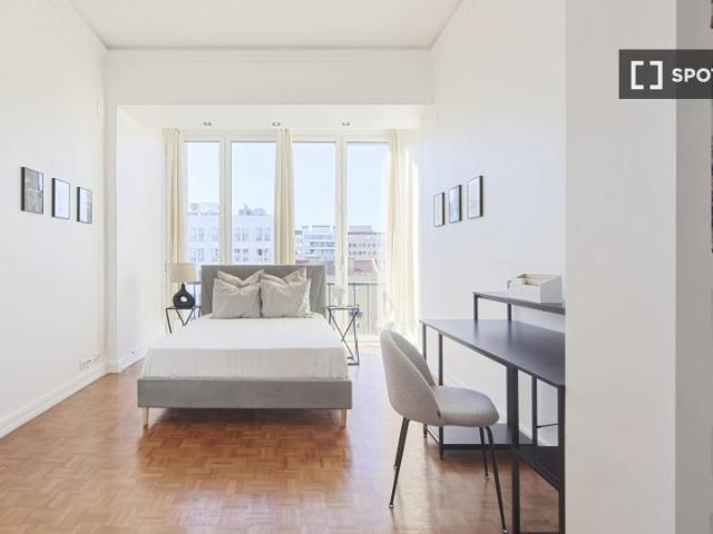 room_shared lisbon