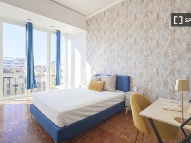 room_shared lisbon