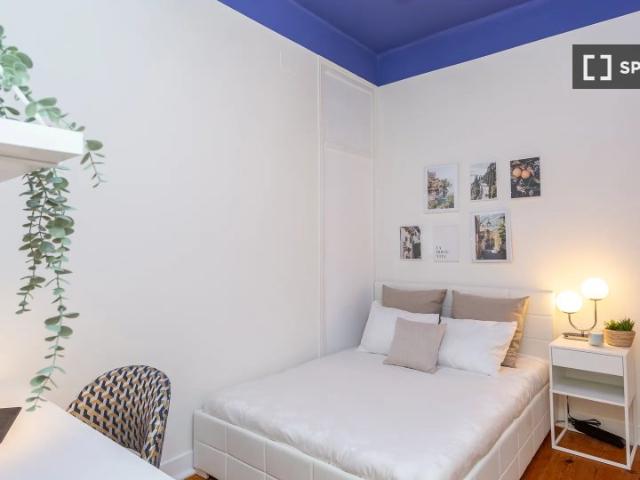 Quarto disponível para alugar em apartamento compartilhado com 6 quartos, Lisboa