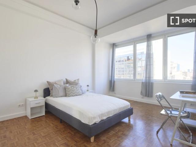 room_shared lisbon