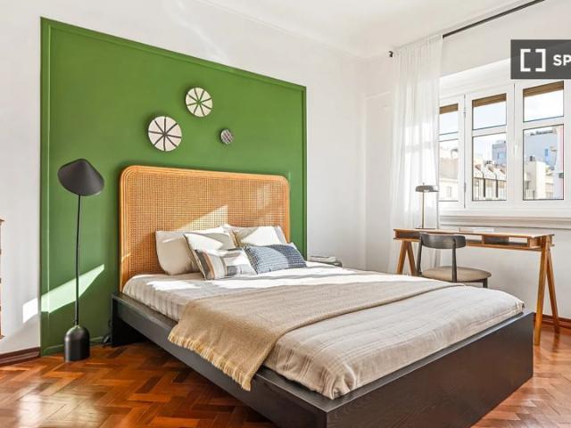 room_shared lisbon