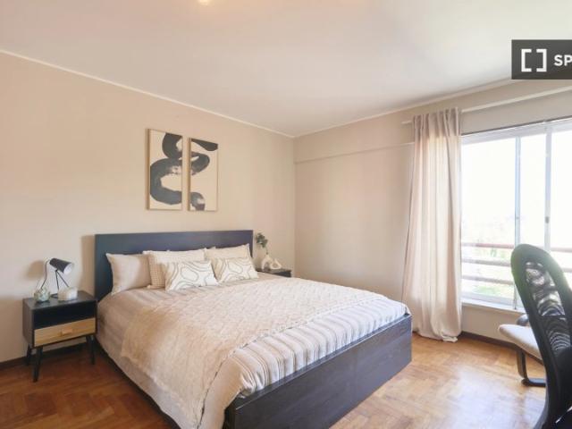 Quarto em apartamento compartilhado de 5 quartos em Lisboa