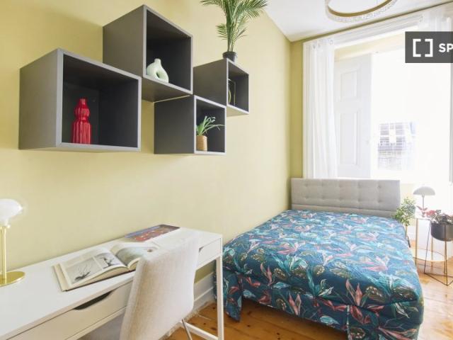 room_shared lisbon