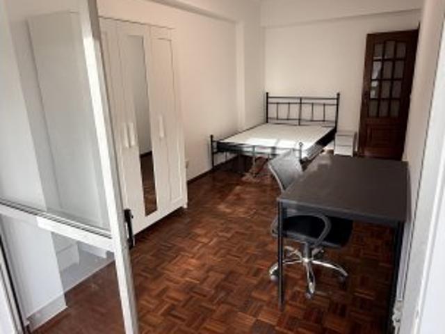 room_shared lisbon