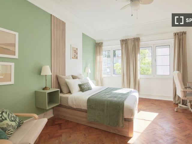 room_shared lisbon