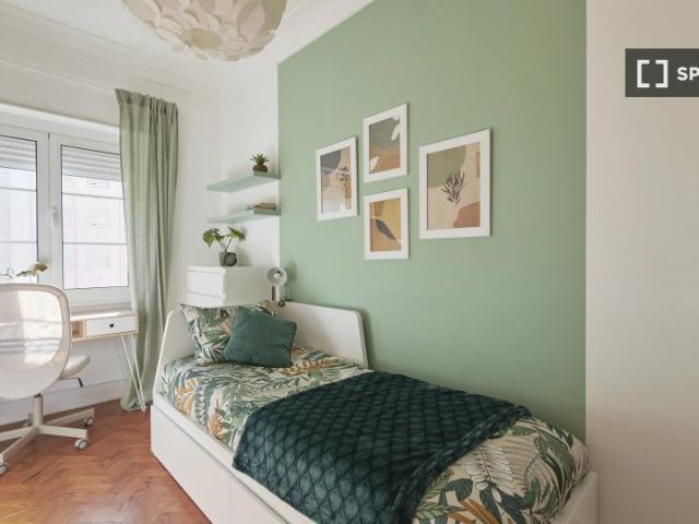 room_shared lisbon