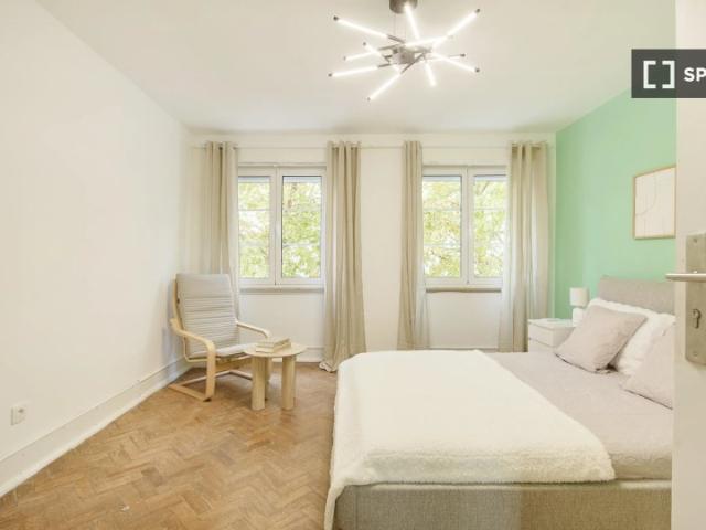 Quarto em apartamento partilhado para alugar em Lisboa