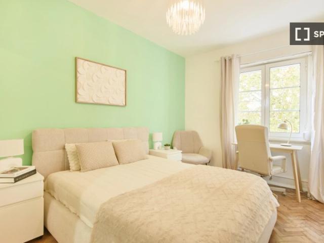 Quarto em apartamento partilhado para alugar em Lisboa