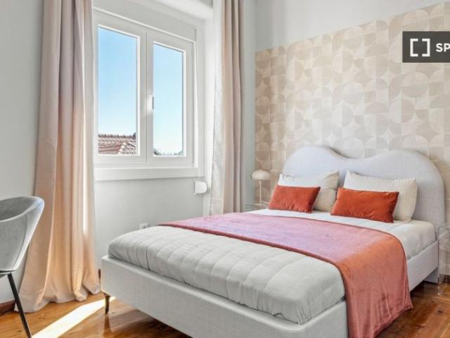 Quarto em apartamento de 8 quartos, Lisboa